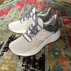 New Balance Fresh Foam Roav